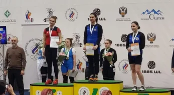 Люберецкие штангистки выиграли две медали на первенстве России среди юниорок